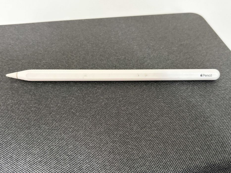 iPad Pro 11" 2018 + Apple Pencil 2 + Logitech Combo Touch – Pachet Complet