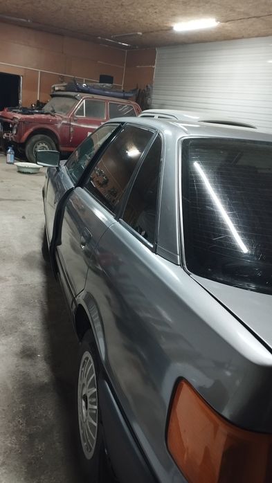 Аudi 80 б6 в хорошем состоянии