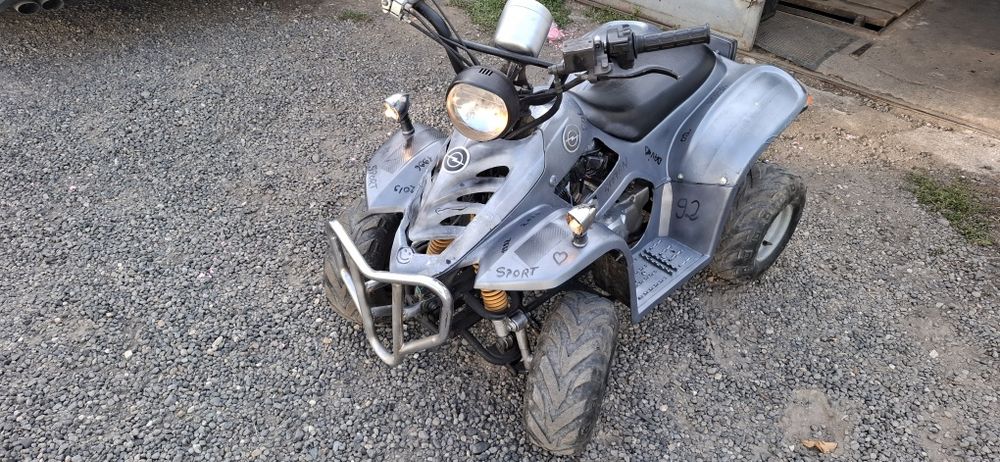 Atv copii  pe benzina