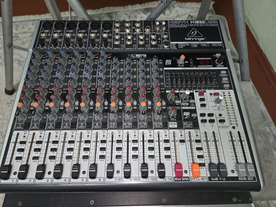 Аппаратура почти новаяя