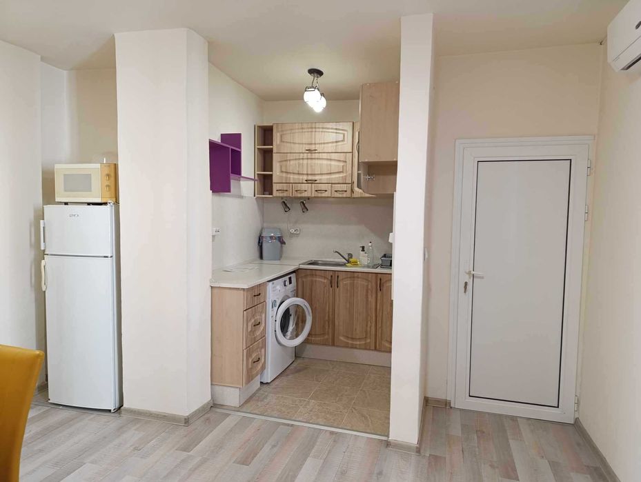 Дава се под наем Двустаен апартамент в Варна, Лятно кино Тракия - 55 кв.м за 357 € - Снимка #2