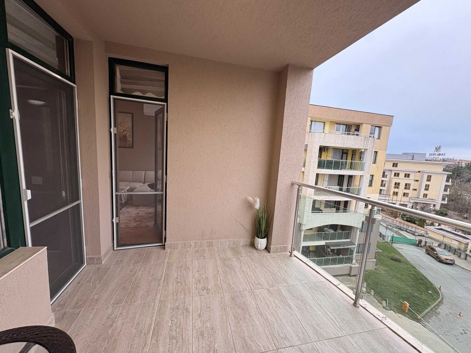 Дава се под наем Двустаен апартамент в к.к. Св.Св. Константин и Елена - 54 кв.м за 648.21 € - Снимка #14