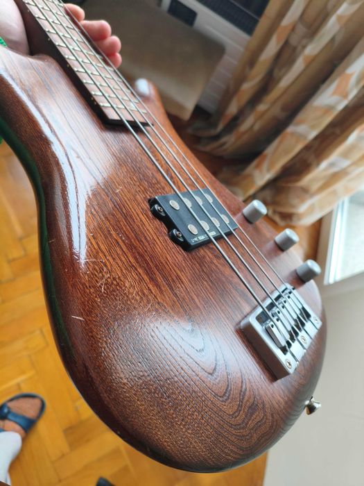 Бас китара Tanglewood Warrior – Натурален финиш, Отлично състояние