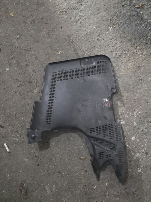 Капаци покрай двигател за Mercedes w 211