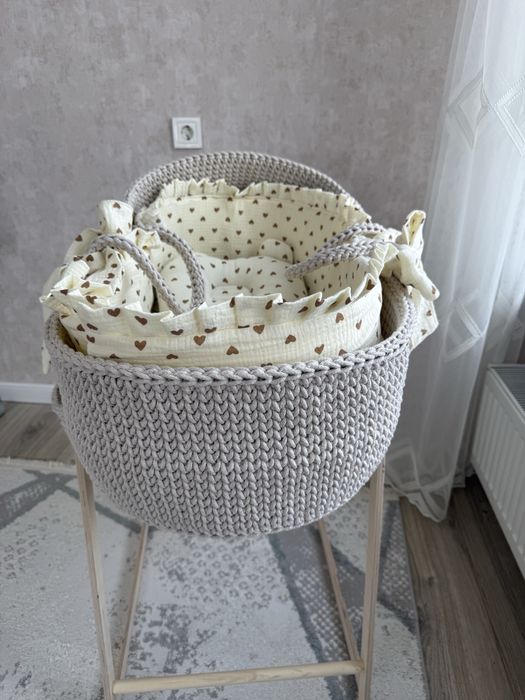 Вязаная люлька для новорожденных