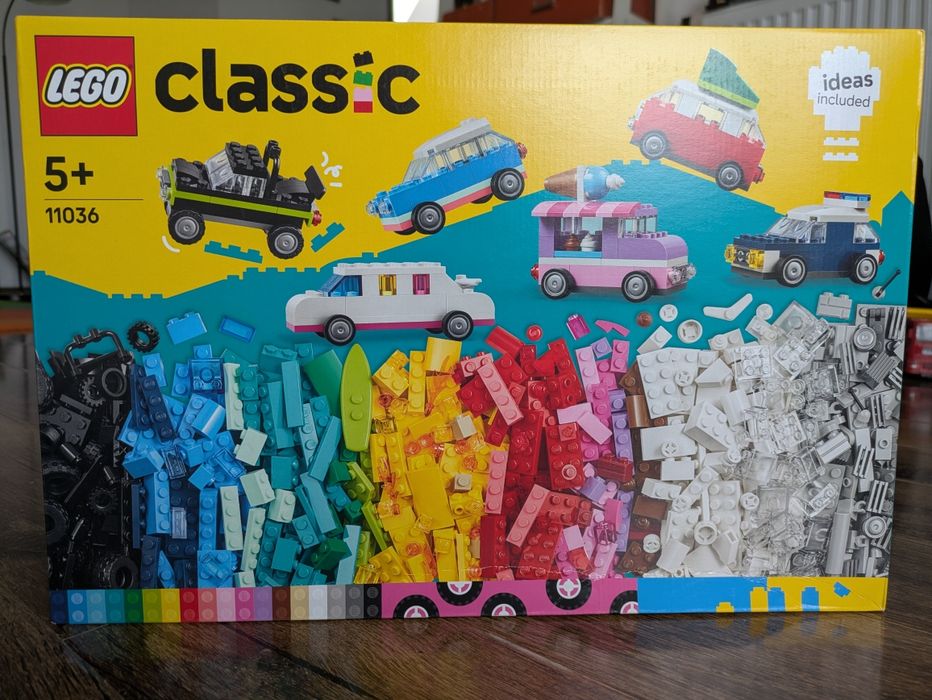 LEGO® Classic - Vehicule creative 11036, 900 piese