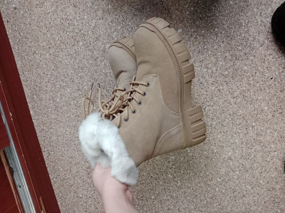 Продам зимнию обувь