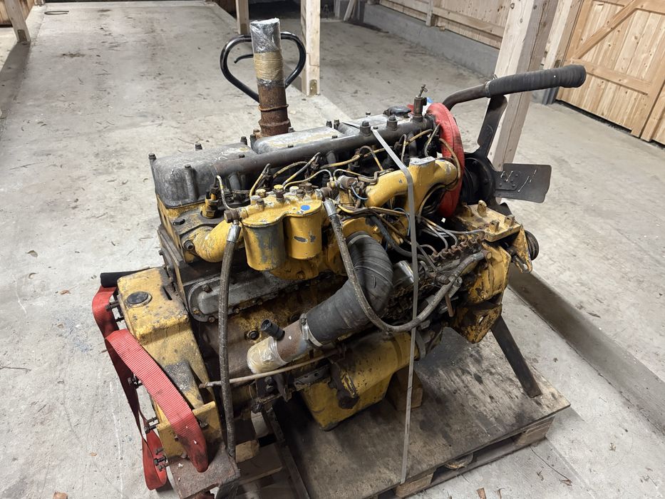 De vanzare motor Daewoo D114 6 cilindrii .