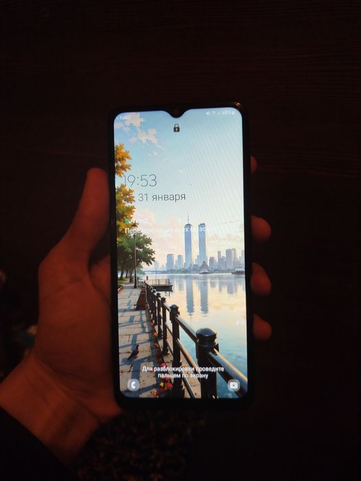 Samsung A12 в хорошем состоянии