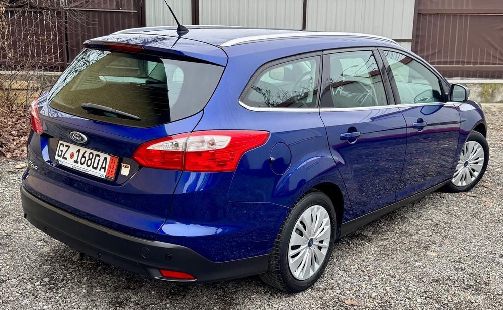 Ford focus Titanium   distributie noua ulei si filtre  !! Climatronic