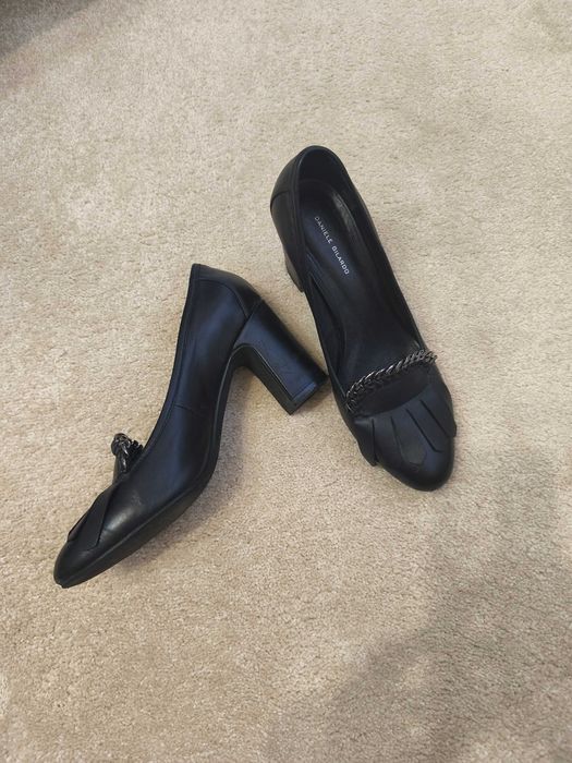 Запазени пролетни-есенни обувки