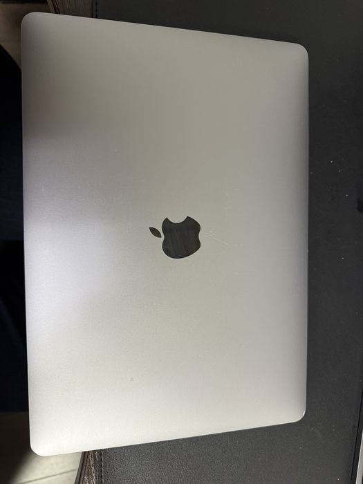 Продам Macbook air M1 16/512