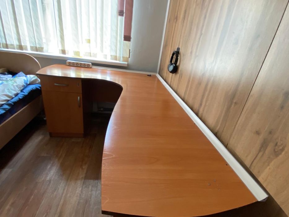 Продам Стол для офиса