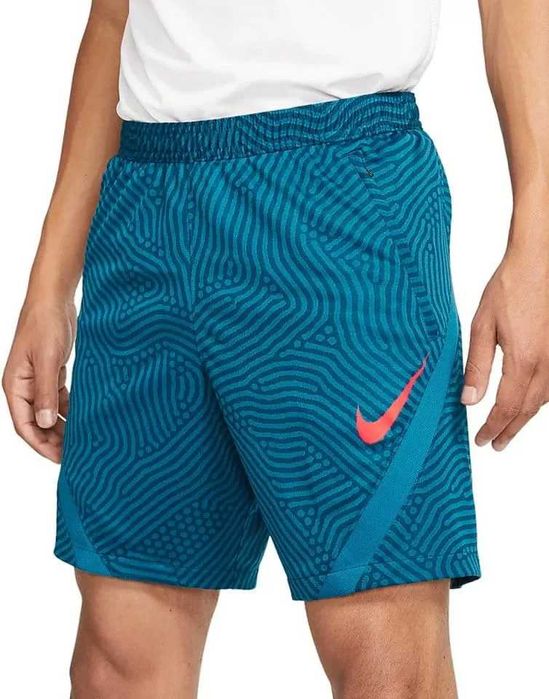 Найк Nike Stryke  Dri Fit къси панталони къс панталон шорти размер М