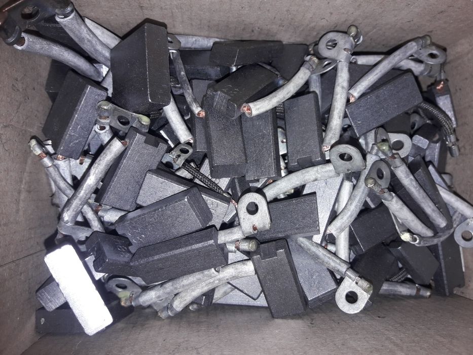 Продам щетки СССР, щётки генератора, щётки электроприборы.