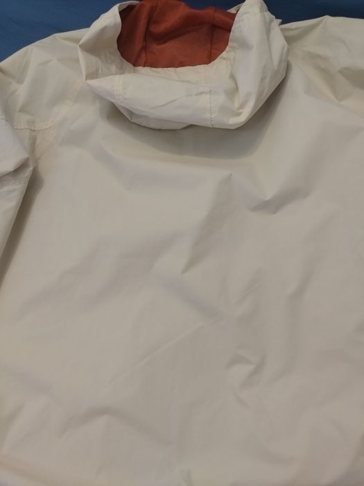 Непромокаемо ветроустойчиво яке с качулка Levi's