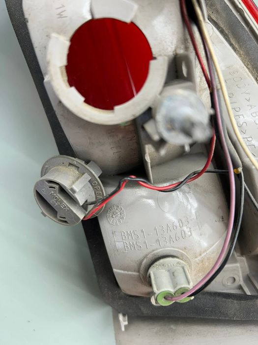 Lampa / Tripla stop stanga pe hayon BM5113A603B Ford Focus