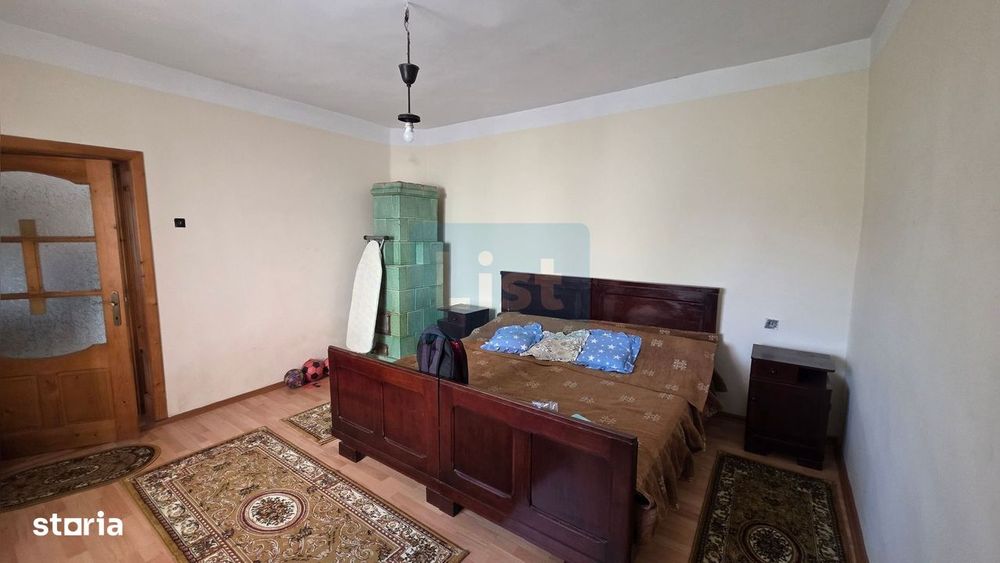 Casa 8 camere + Teren 441 mp, Central
