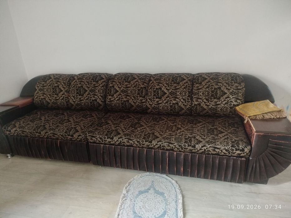 Срочно продам диван