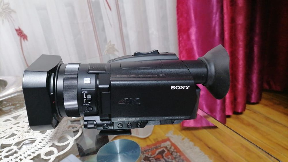 Camera video -  Sony fdr ax700