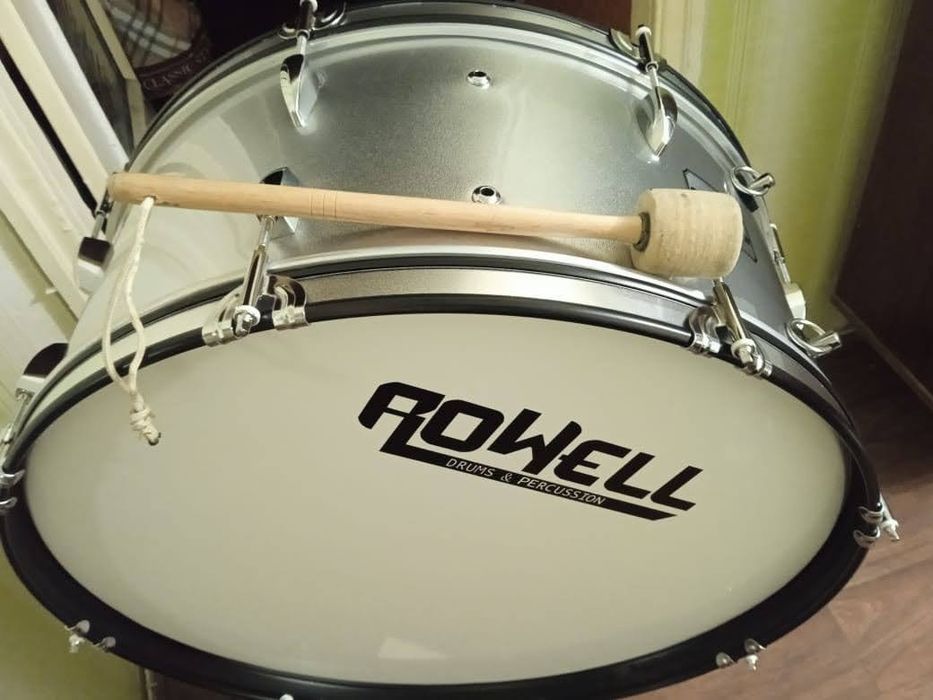 Оркестровые большой и малый барабаны