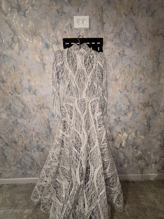 Вечерное платье