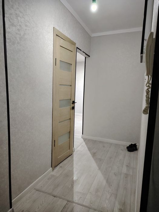 Продам 2 ком.кв. Севастопальская 21