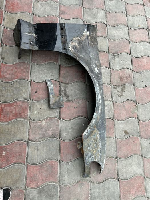 Запчасти на BMW E38