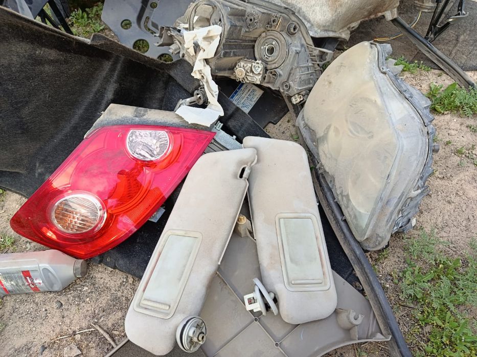 Запчасти на Tayota