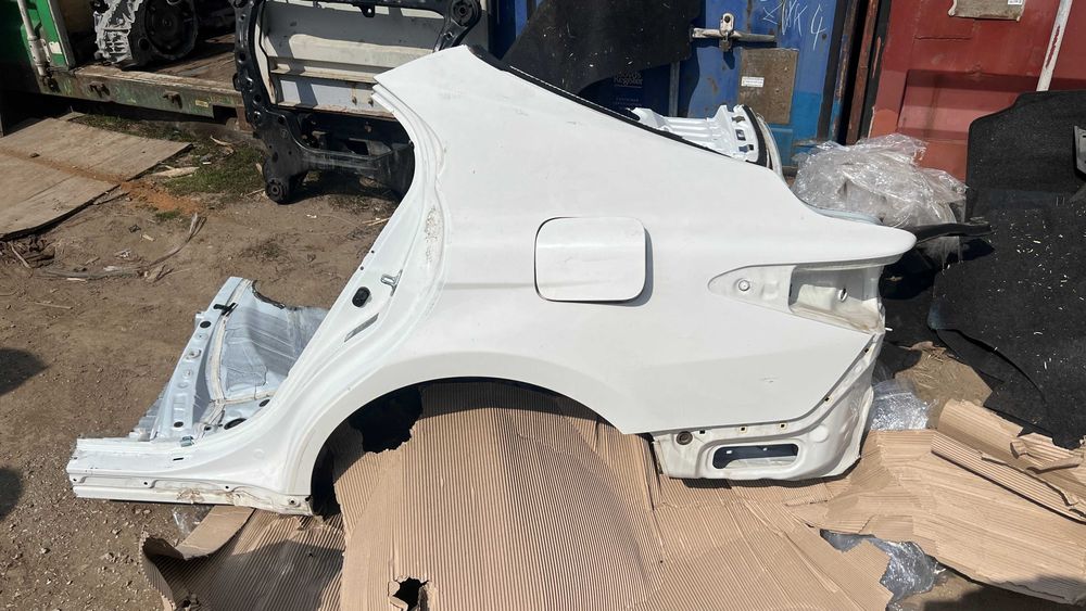 Заднее крыло Камри 70