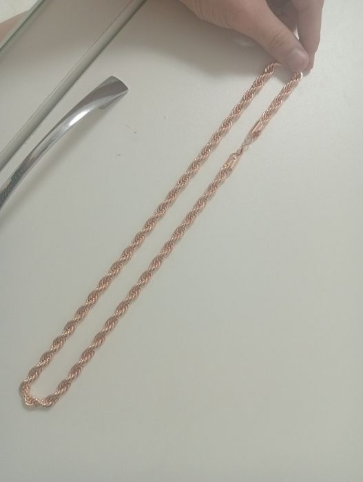 Продам цепочку (бижутерия) 
Аккуратная, стильная,