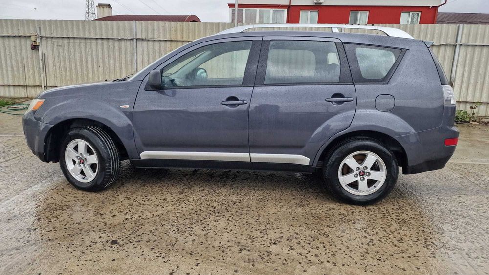 Mitsubishi Outlander II 2.0 DI-D 4x4 km originali