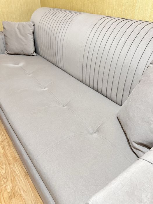 Новый диван с креслом