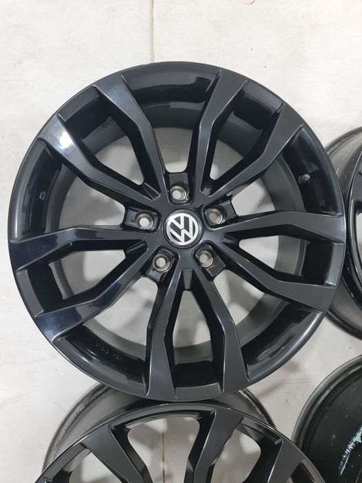 Jante 18 VW Amarok Transporter T5 T6 Caravelle Multivan Touareg 5x120 65.1 8J et43