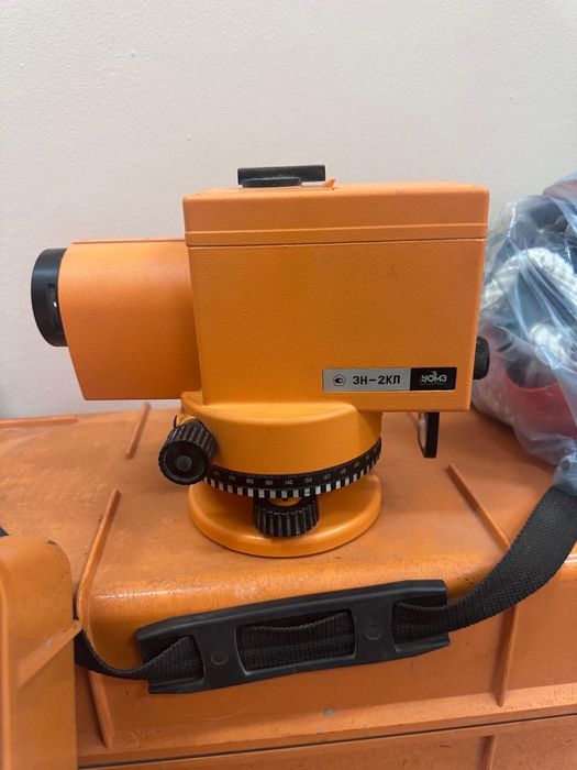 Нивелир Теодолит УОМ3 3Н-2КЛ