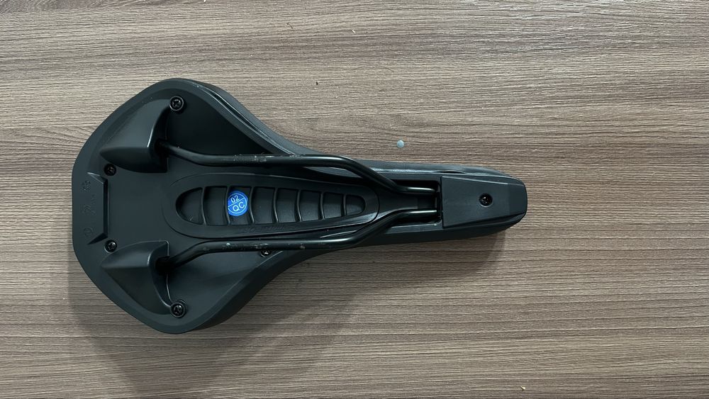 Велосипедное седло