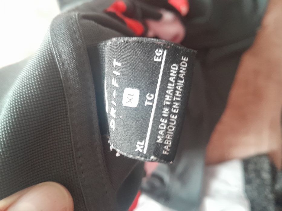 Trening origina bluza noua xl