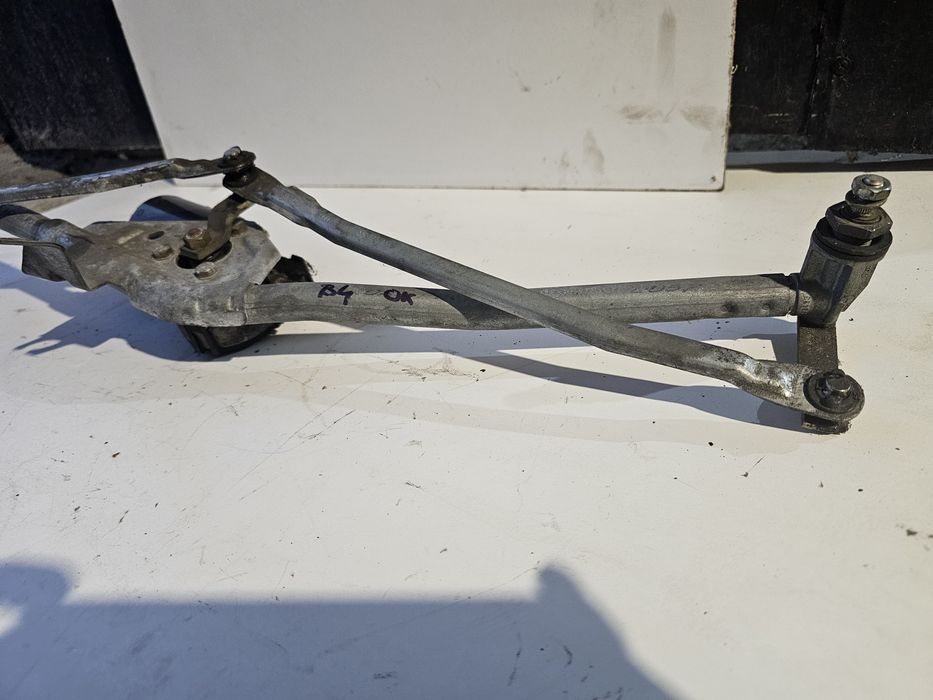 ansamblu stergatoare original volkswagen passat b4 1993 - 1997

stare