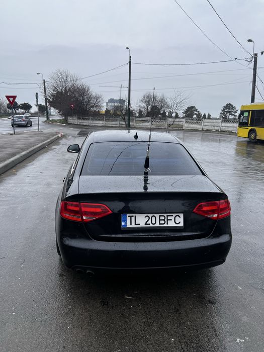 Vand AUDI A4 B8 2.0TDI