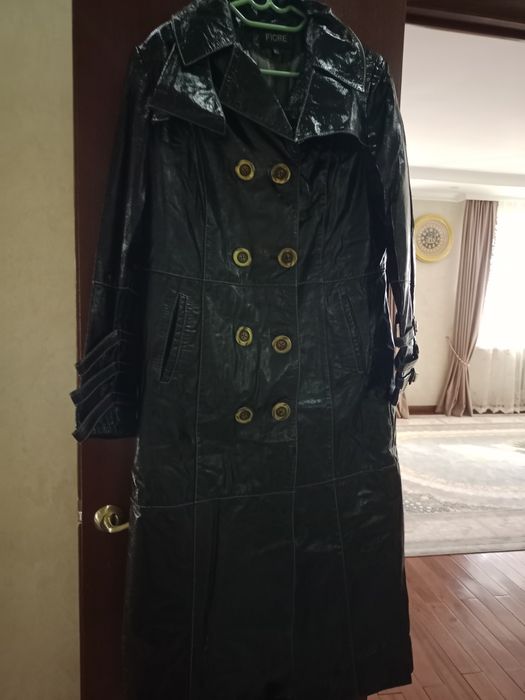 Продам кожаный плащ