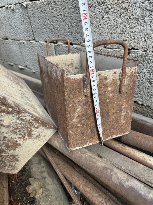 формы для кирпича из глины , бетона