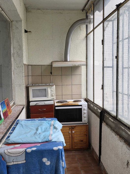 Продавам 3-стаен апартамент в Св. троица