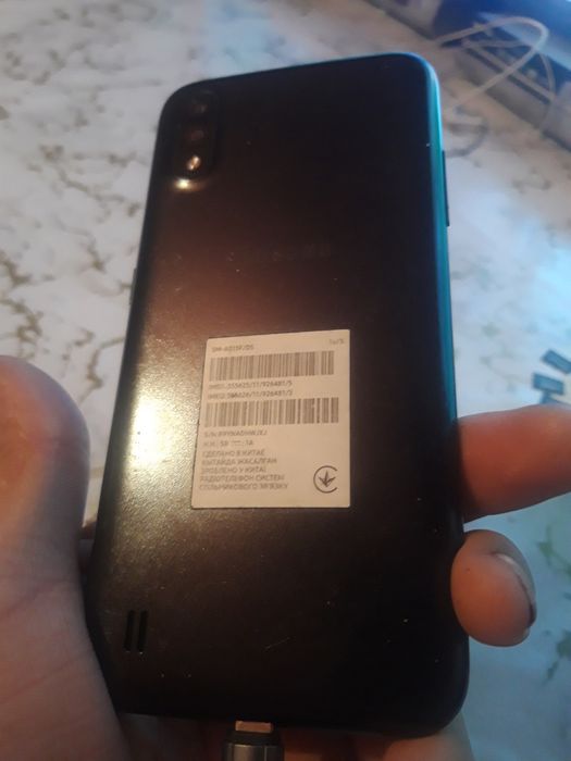 Продам сотовый телефон Samsung Galaxy A01