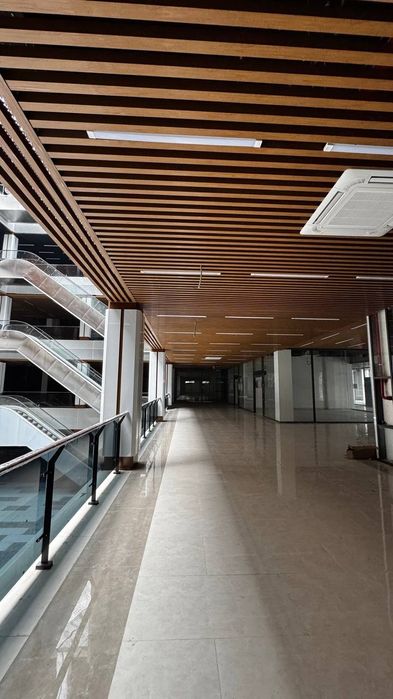 Сдается в Аренду  в Торговом Центре Сити  59м2  1 вый этаж