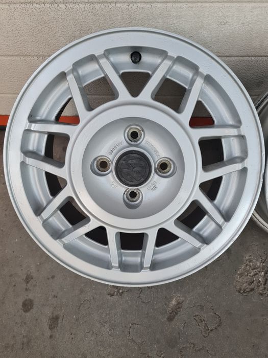 Оригинални джанти за ФОЛКСВАГЕН VW R14 4x100 ET38 6J