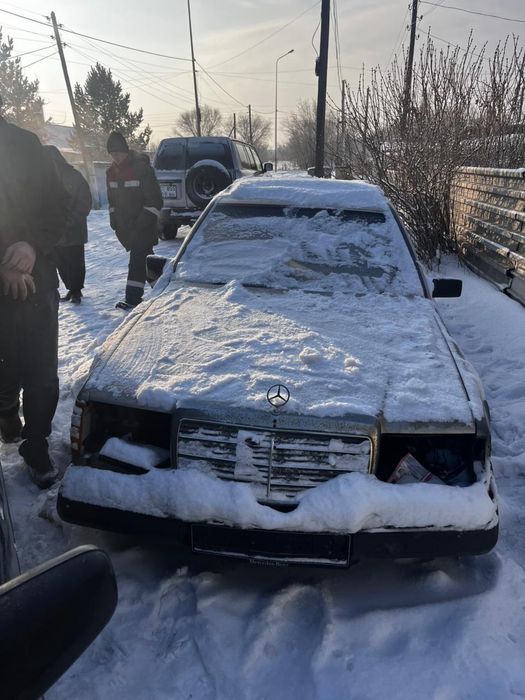 Продаю Мерседес 124уневерсал рассмотрю обмен