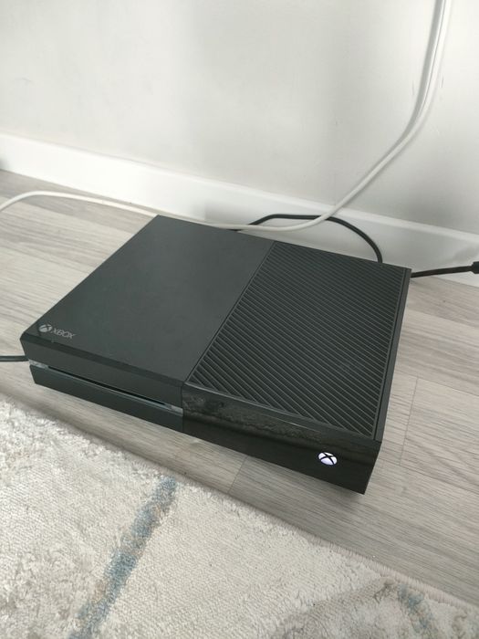 Xbox one  500 гб