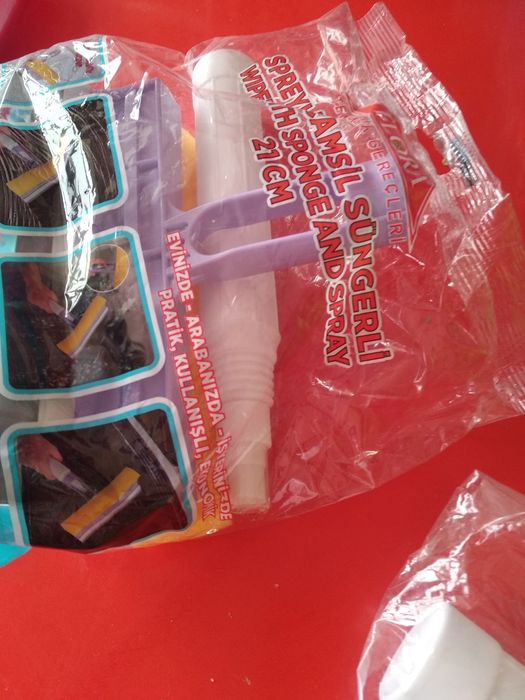 Oyna va kafil yuvish uchun