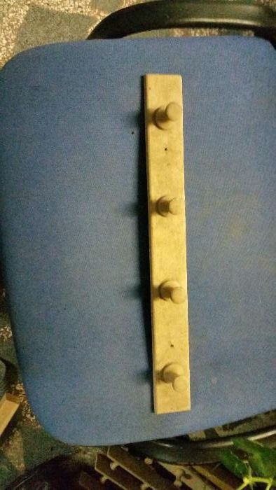 Дървени закачалки