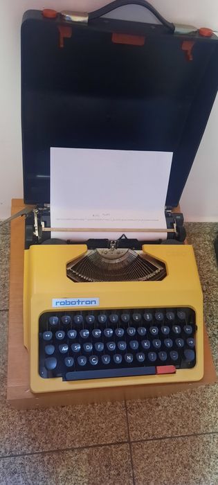 Mașină de scris Robotron diacritice românești